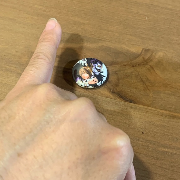 Death Note Button Pin - Picture 12 of 12
